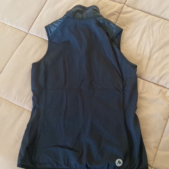 BRAND NEW MARMOT DOWN VEST - Picture 5 of 7